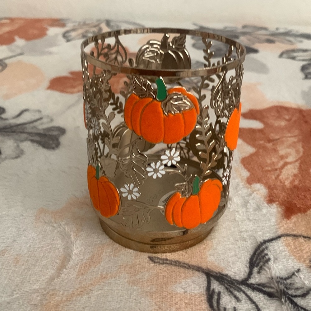 Bath and Body works Candle Holder. Velvet Pumpkins.